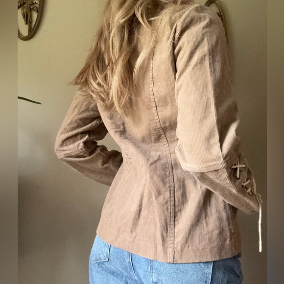 Tan corduroy zip up jacket with lace up sleeves - Picture 5 of 10